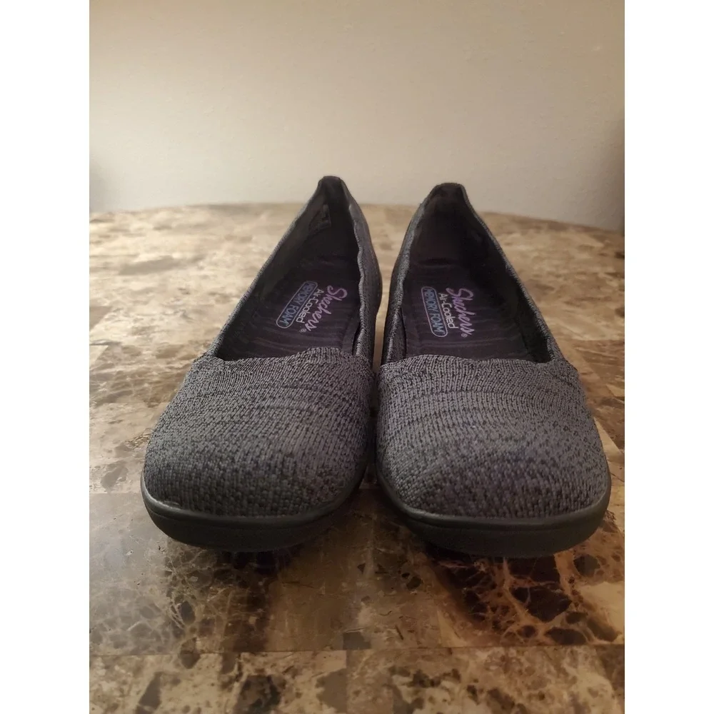 Skechers Air-Cooled Wedge sz 8 SlipOn loafer sneaker gray scalloped work comfort